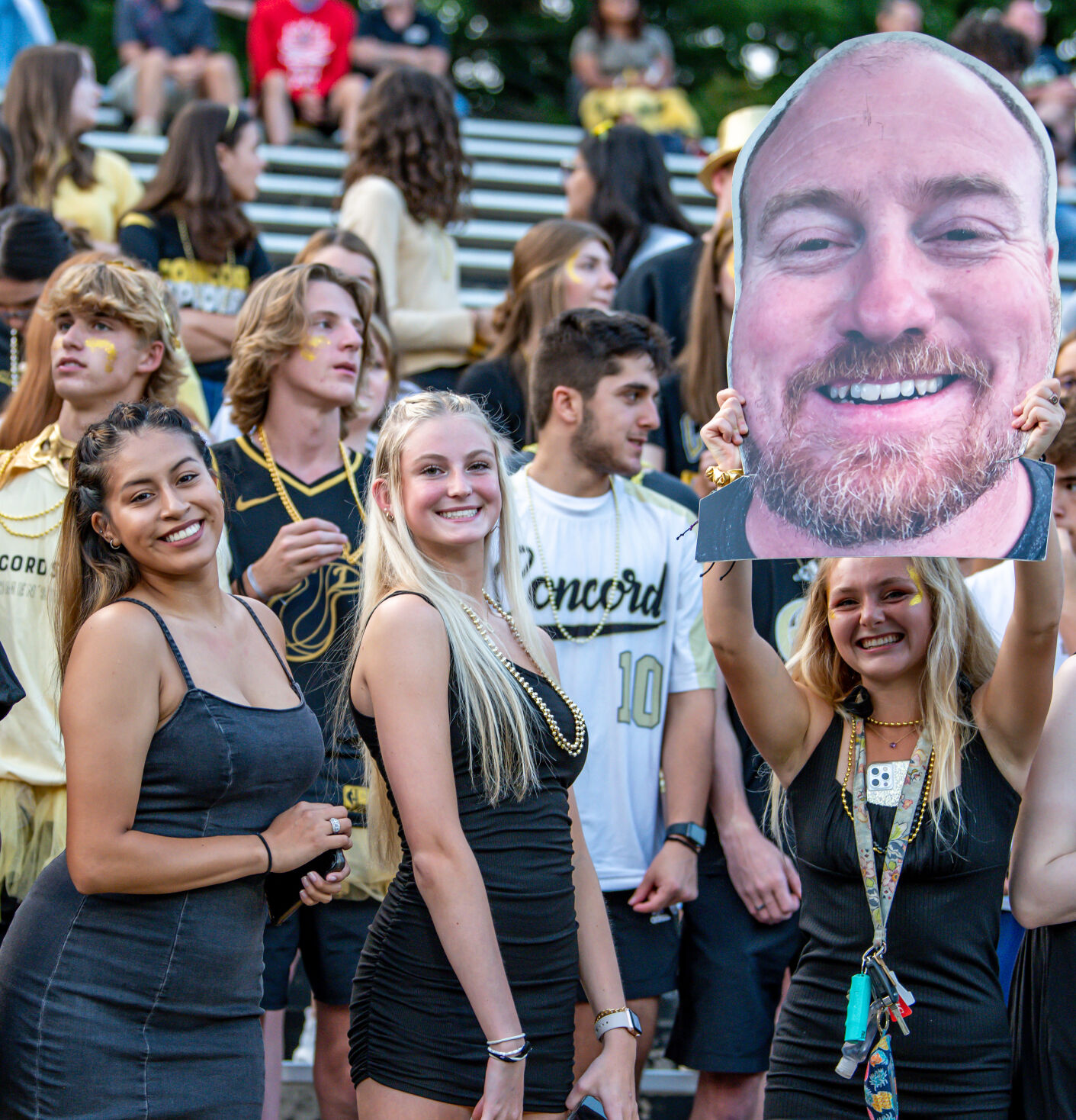 The Warriors dominated the Spiders 49-21.
